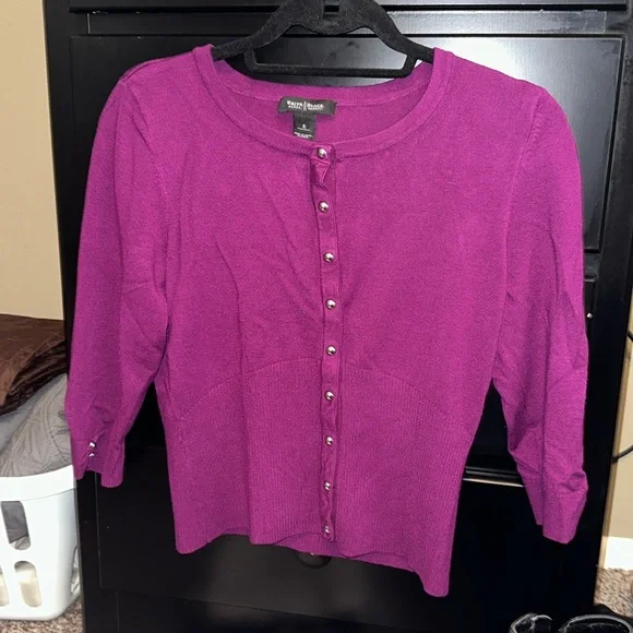 Sold - Picture 1 of 6